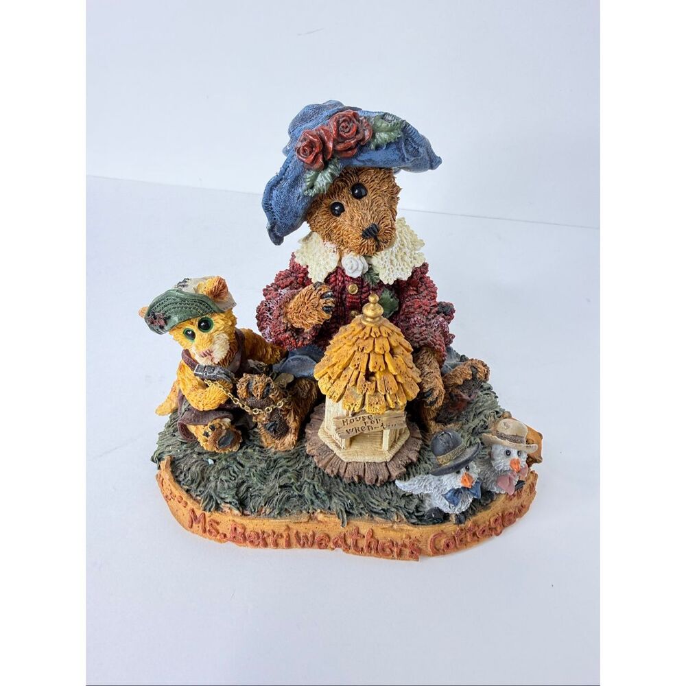 Boyds Bears & Friends Ms. Berriweather’s Cottage Figurine 1998 Style 01998-41